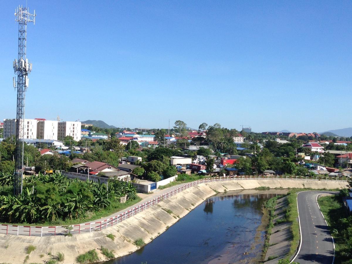 Апарт отель Modernbright Laemchabang Банг-Ламунг Экстерьер фото